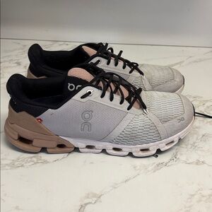 On Cloud Running Shoes in Light Gray & Blush